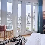 Cozy apartment with a view of the Sacré-Cœur