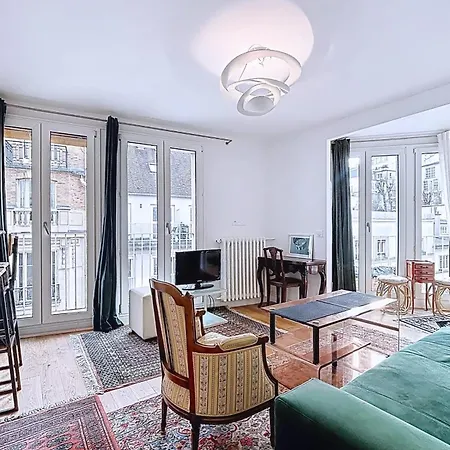 Cozy With A View Of The Sacré-cœur * Parigi